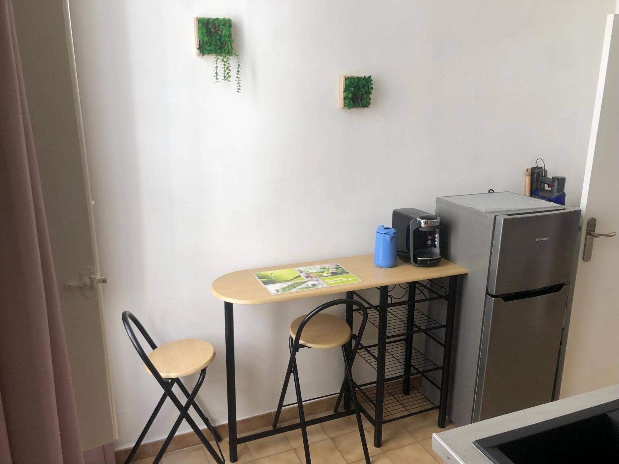Studio Au Coeur D'Avignon Intra-Muros Buitenkant foto
